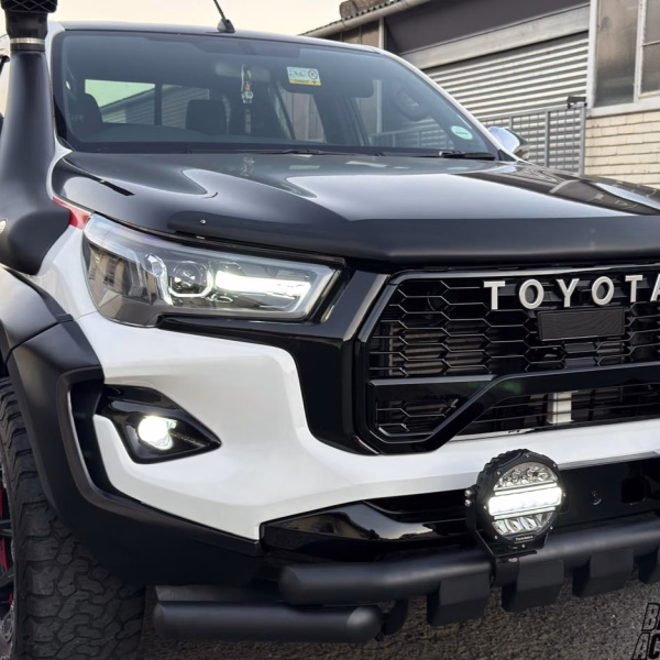 Toyota Hilux (2016+)  Front Bumper Protection Bar – Metal