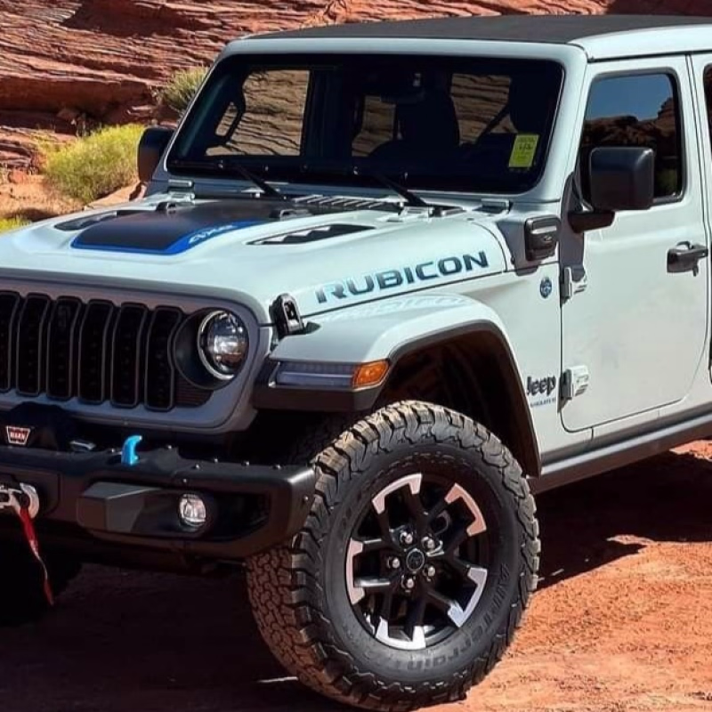 What Is a Suspension Lift Kit & How Does It Transform Your SUV?